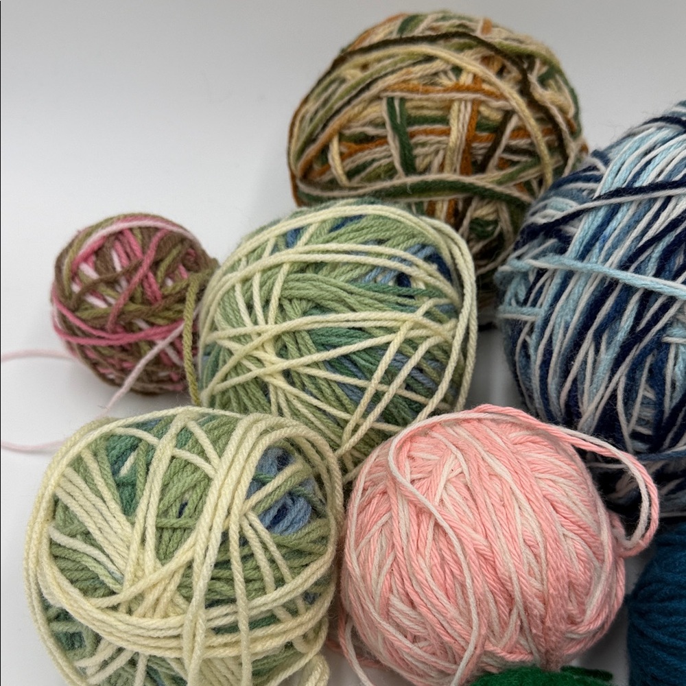 Colorful Yarn Ball Collection - Picture 2 of 6